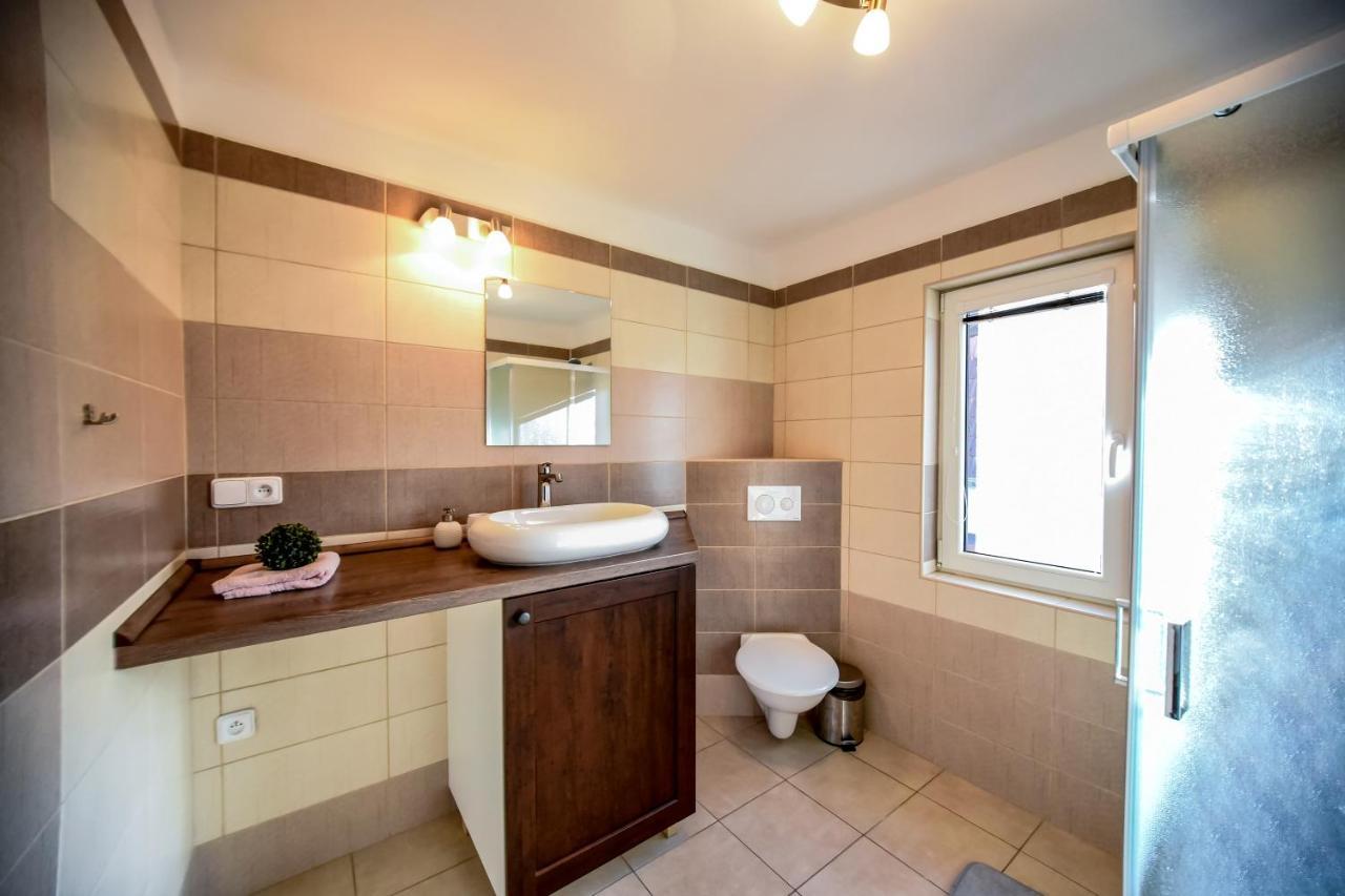 Ubytovani Pod Svetem-Apartman Třeboň Kültér fotó